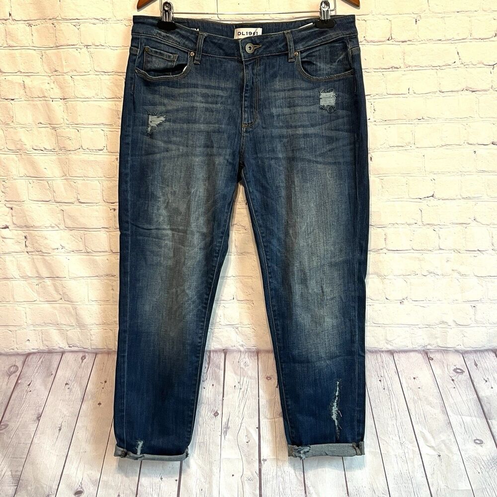 DL1961 Women Azalea Relaxed Skinny Fitzroy Distressed Jeans size 31 Smart Denim